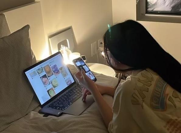 Tết rảnh mấy cũng không ngủ kiểu này! Bác sĩ cảnh báo: Gây viêm mãn tính, càng ngủ càng mệt nhưng nhiều người thích- Ảnh 2.