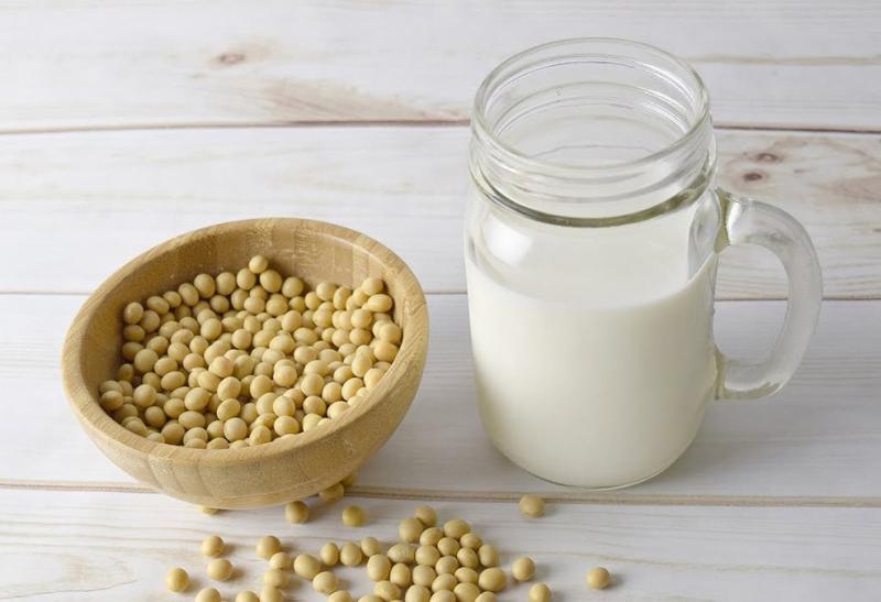 Phụ nữ độ tuổi 40, sắp bước vào mãn kinh NHẤT ĐỊNH phải nhớ ăn đủ 4 thứ để "chống già", khỏe mạnh- Ảnh 1. Phụ nữ độ tuổi 40, sắp bước vào mãn kinh NHẤT ĐỊNH phải nhớ ăn đủ 4 thứ để "chống già", khỏe mạnh- Ảnh 1.