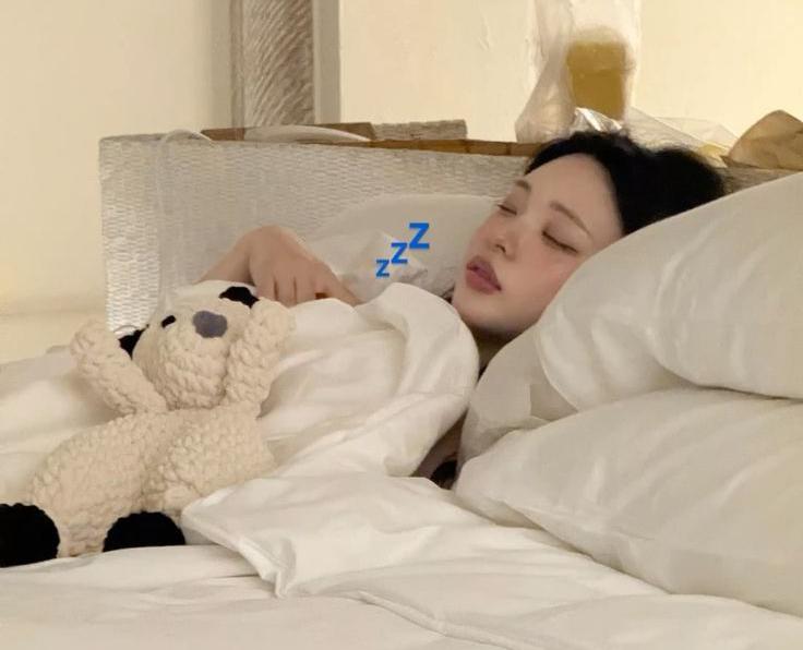 Gầy đi ngay cả trong lúc… ngủ NẾU biết uống 4 loại nước này vào buổi tối- Ảnh 1.