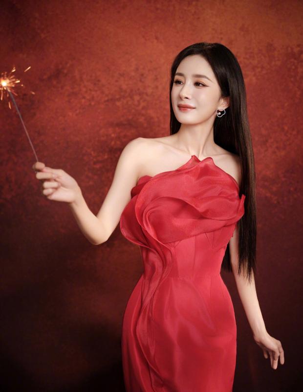 Đào mai nở rộ cũng thua mỹ nhân đẹp nhất 29 Tết: Visual nữ thần mùa xuân, càng ngắm càng vui phơi phới- Ảnh 11.
