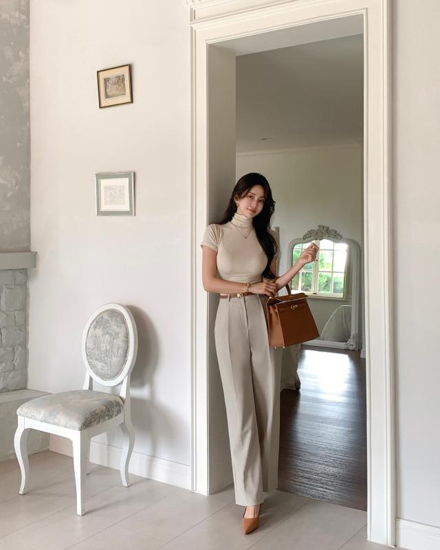 5 cách diện đồ kéo chân dài mà mọi chị em sẽ cần ngay cả khi hết Tết- Ảnh 2.