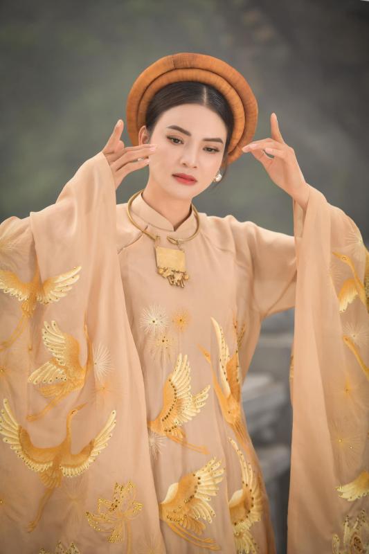 Nữ NSND trẻ nhất Việt Nam: Sống an nhàn trong biệt phủ 8000m², được tạo điều kiện đi diễn cả nước- Ảnh 6.