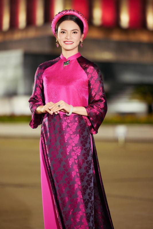 Nữ NSND trẻ nhất Việt Nam: Sống an nhàn trong biệt phủ 8000m², được tạo điều kiện đi diễn cả nước- Ảnh 4.