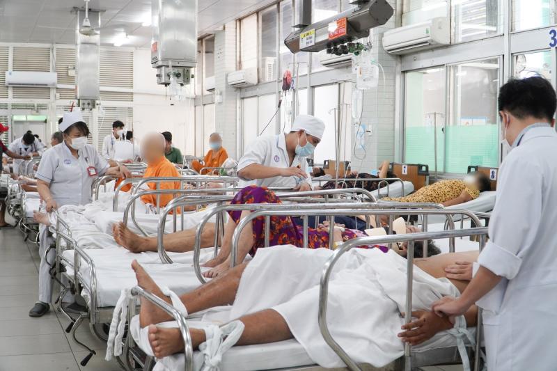 Những "con số biết nói" tại Bệnh viện Chợ Rẫy trong kỳ nghỉ Tết- Ảnh 1.