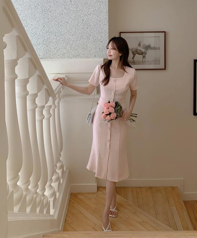 4 kiểu váy liền trẻ trung và ngọt ngào cần có trong mùa xuân- Ảnh 4.