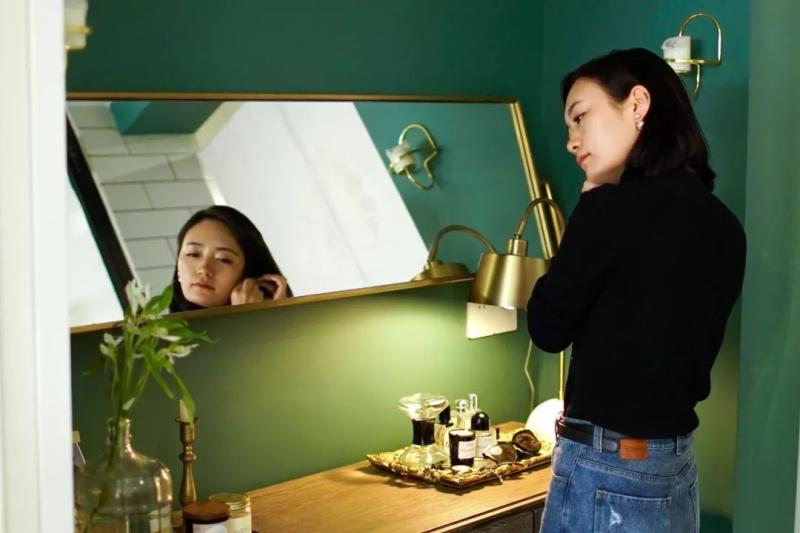 10 năm đi làm, tích góp 750 triệu mua căn tập thể cũ: Cô gái tạo ra "cú sốc lớn" sau 3 tháng- Ảnh 1.