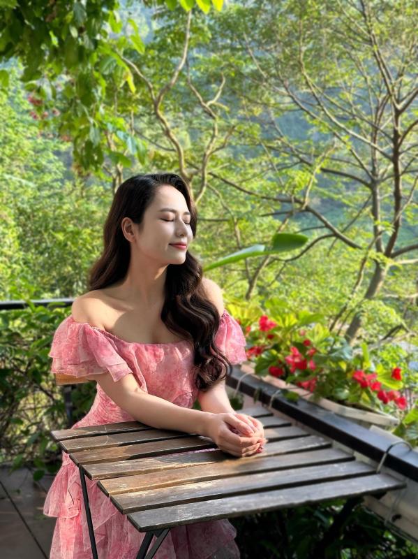 Huyền Lizzie đọ sắc với 2 đàn em, netizen chắc nịch “bộ 3 đẹp nhất VTV” đây chứ đâu- Ảnh 13.