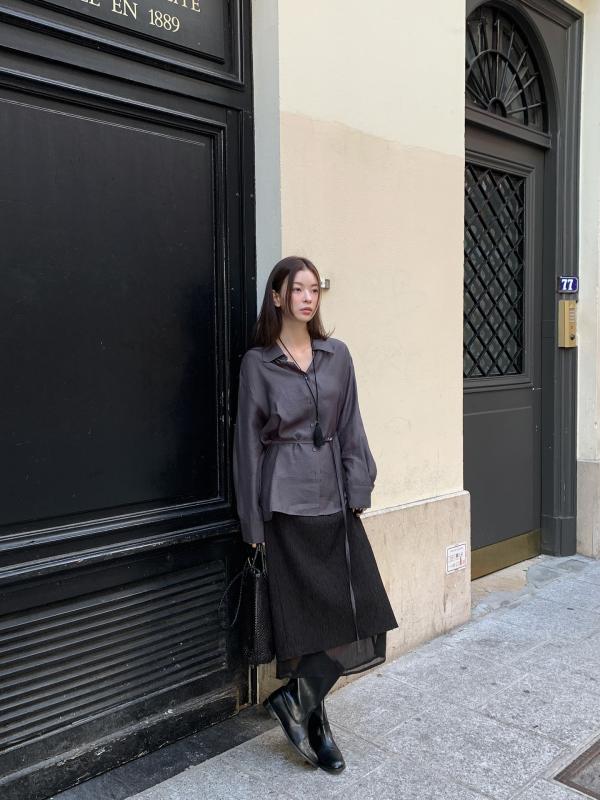 Mẫu áo đang "hot" khủng khiếp: Cứ mặc là dáng thon thả hơn, chuẩn thanh lịch từ công sở ra phố- Ảnh 2.