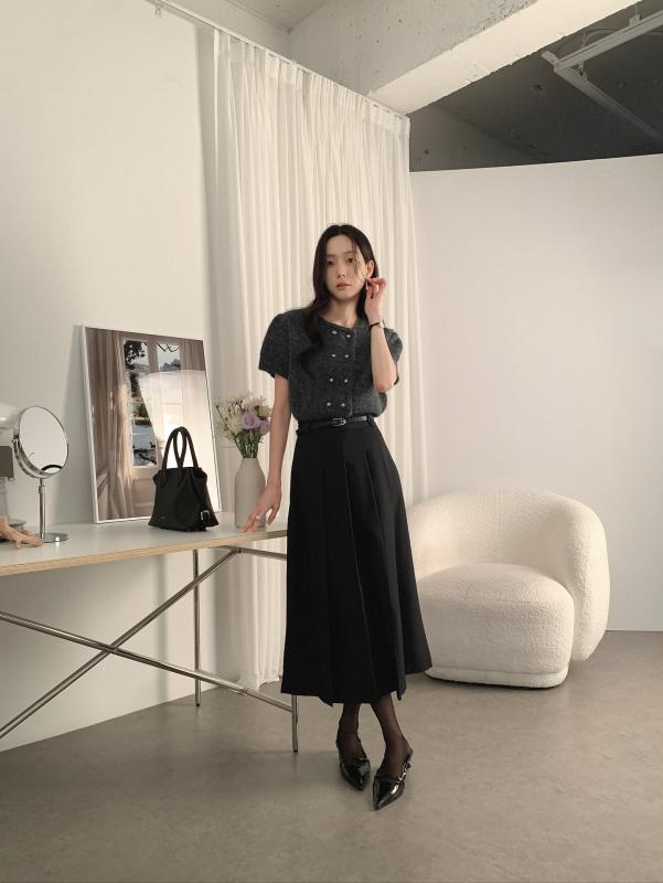 Hai mẫu chân váy công sở đang dẫn đầu về độ hot: Tôn dáng cực đỉnh, mặc lên chuẩn thanh lịch- Ảnh 5.