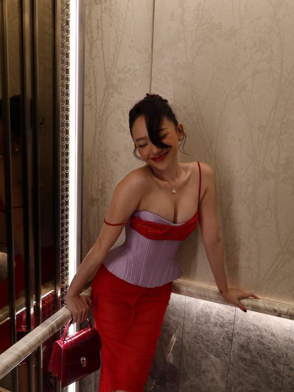 Chưa bao giờ thấy Tóc Tiên rực rỡ như thế này!- Ảnh 8.