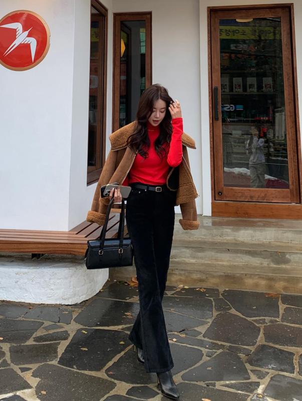 Mùng 1 Tết may mắn ngập tràn với 4 công thức diện đồ đỏ nổi bật, sang ngút ngàn- Ảnh 5.