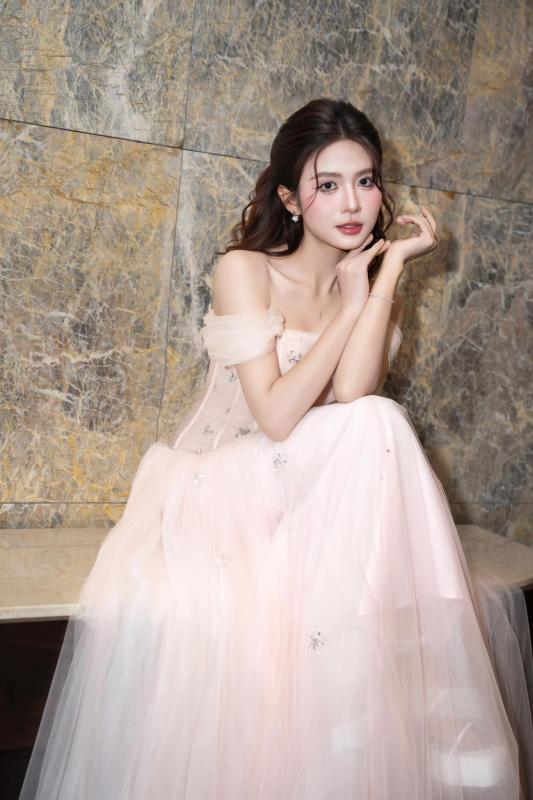 Nữ diễn viên phim 