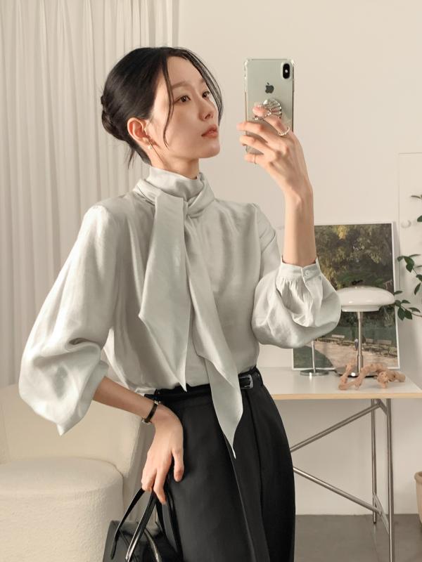 Sự trở lại của một mẫu áo công sở: Mặc lên sang chảnh cả set đồ, sang tới mùa thu mặc vẫn đẹp- Ảnh 4.