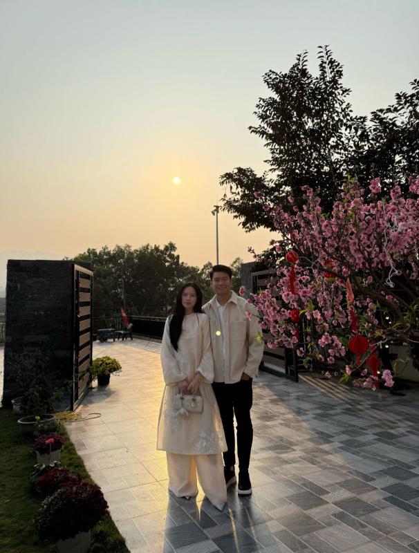 Vợ Thành Chung gây sốt với mâm cỗ cúng ông Công ông Táo chỉn chu đón Tết đầu tiên trong căn biệt thự mới- Ảnh 3.