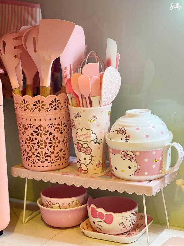 Mới 8 tháng tuổi mà bé gái này đã sở hữu căn bếp full màu hồng, hội mẹ bỉm xuýt xoa "công chúa trong truyện cổ tích cũng chỉ đến thế là cùng"- Ảnh 14.