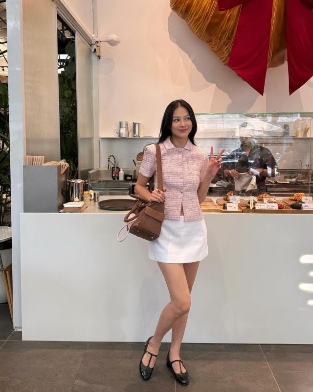 Nhìn mỹ nhân này là muốn sắm chân váy trắng ngay lập tức- Ảnh 5.
