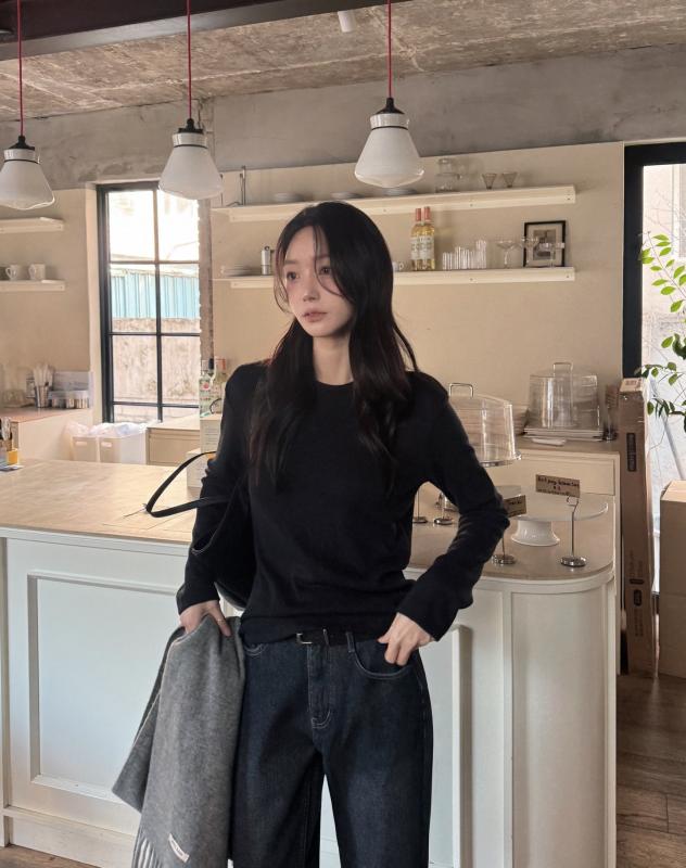 Phụ nữ Hàn mặc quần jeans ống rộng rất đẹp với 5 công thức- Ảnh 3.