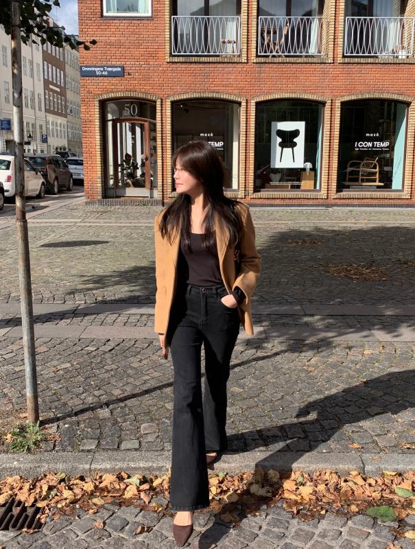 Thời tiết này mặc áo blazer là đẹp nhất: 5 công thức muốn áp dụng suốt Tết không chán- Ảnh 5.