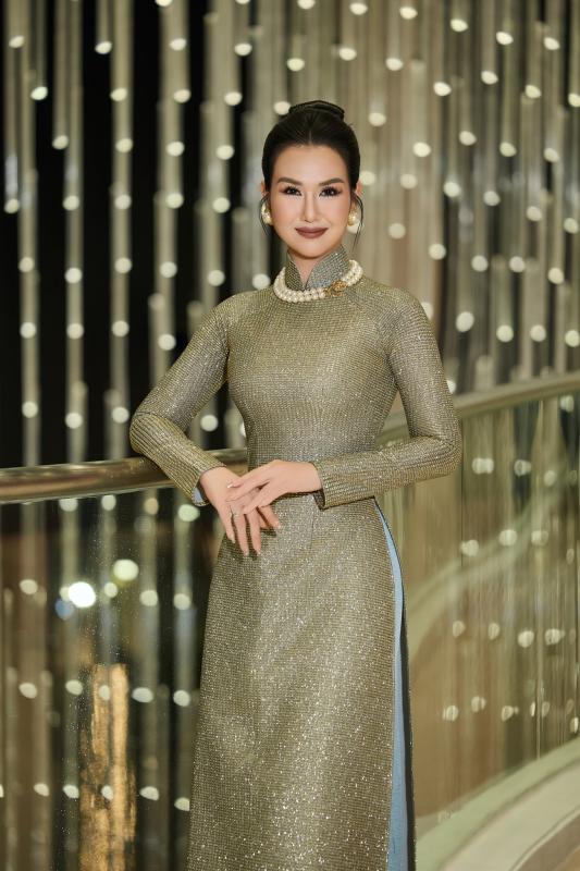 Giảng viên Nhạc viện đi hát 20 năm không scandal: Biểu diễn loạt sự kiện tầm cỡ quốc gia, đắt show bậc nhất Vbiz- Ảnh 1.