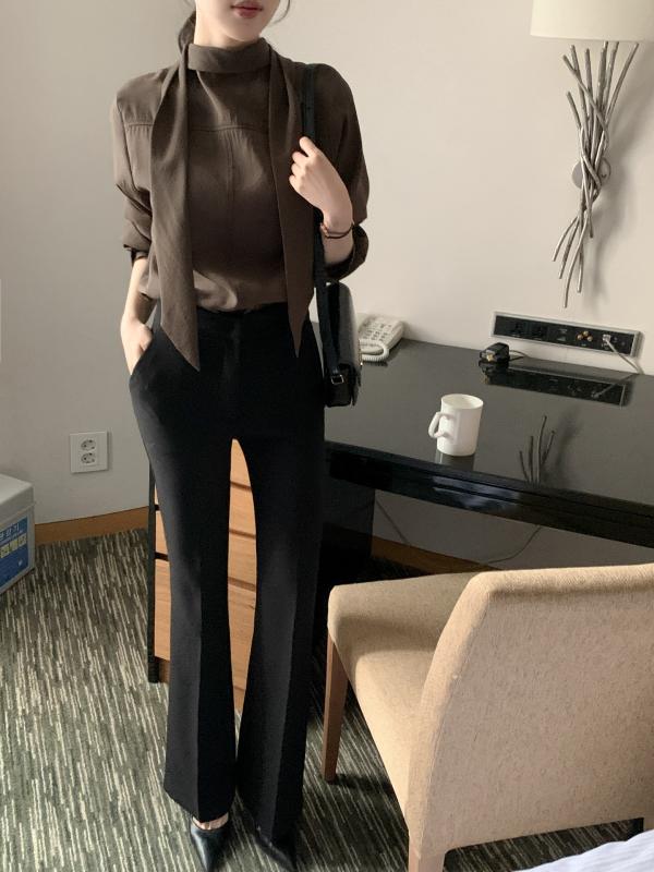 Sự trở lại của một mẫu áo công sở: Mặc lên sang chảnh cả set đồ, sang tới mùa thu mặc vẫn đẹp- Ảnh 5.