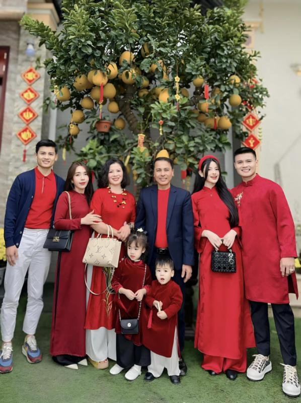 Chu Thanh Huyền - vợ Quang Hải gây tranh cãi với quan điểm “lấy chồng phải theo chồng” dịp Tết- Ảnh 1.