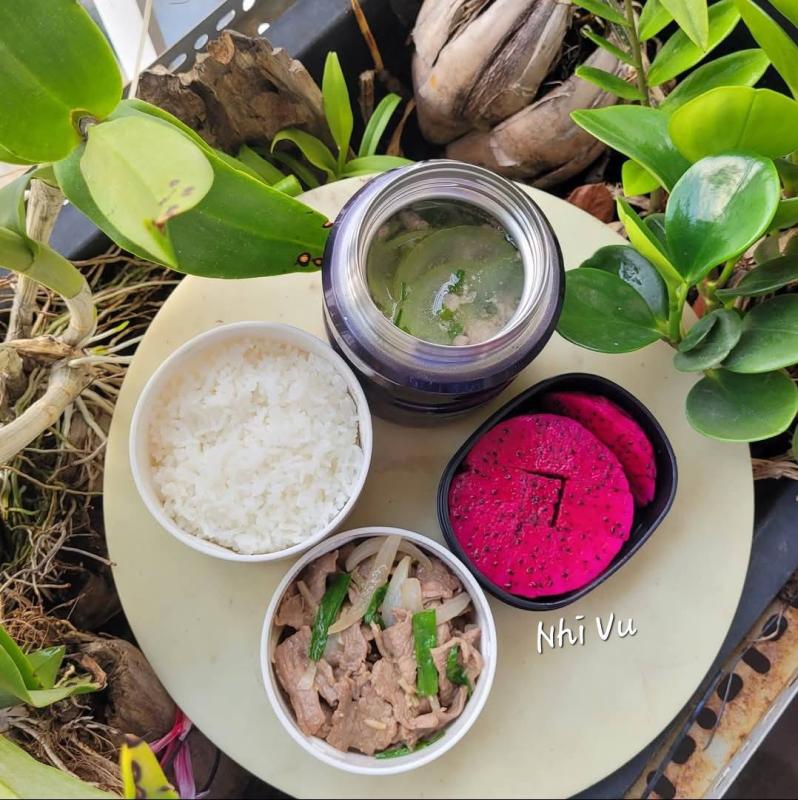 Một mẹ ở TP HCM phát động “chiến dịch nấu cơm 15 phút mỗi sáng” cho con mang đi học, phản ứng của bé gái khiến mẹ ngỡ ngàng- Ảnh 14.