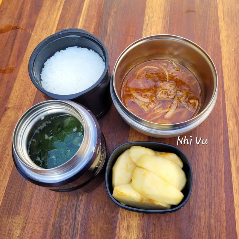 Một mẹ ở TP HCM phát động “chiến dịch nấu cơm 15 phút mỗi sáng” cho con mang đi học, phản ứng của bé gái khiến mẹ ngỡ ngàng- Ảnh 13.