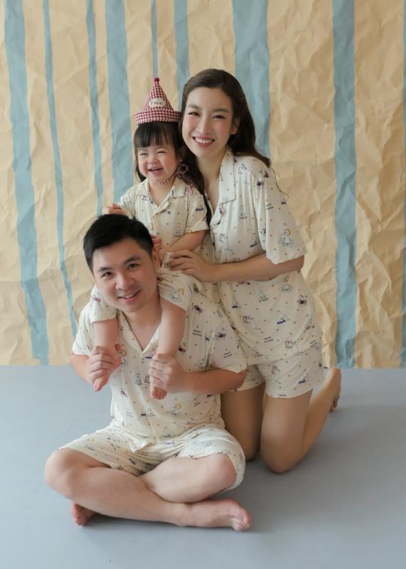 Chủ tịch Hà Nội FC bảnh bao dự WeChoice Awards, có cùng phản ứng với Đỗ Mỹ Linh khi được chúc 