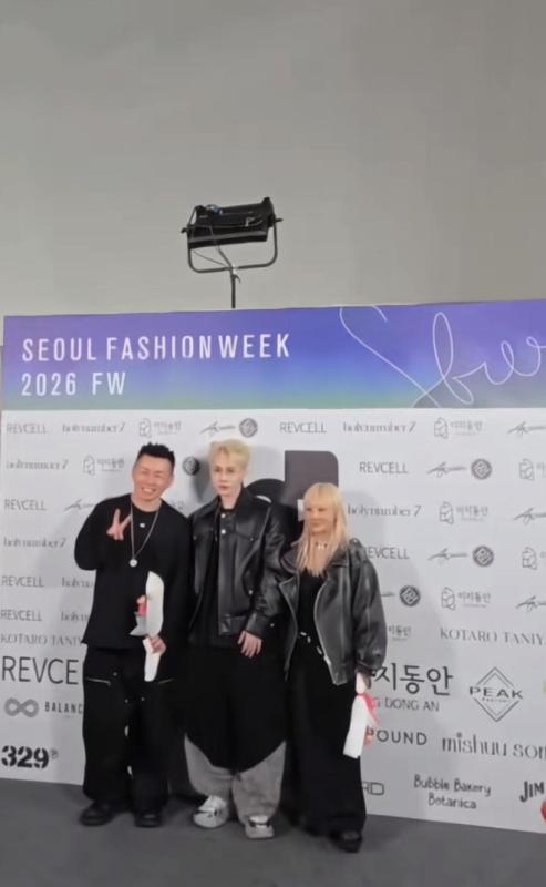Giật mình: Jack chuyển hướng sang thời trang, được Seoul Fashion Week chú ý, chuyện gì vậy?- Ảnh 4.