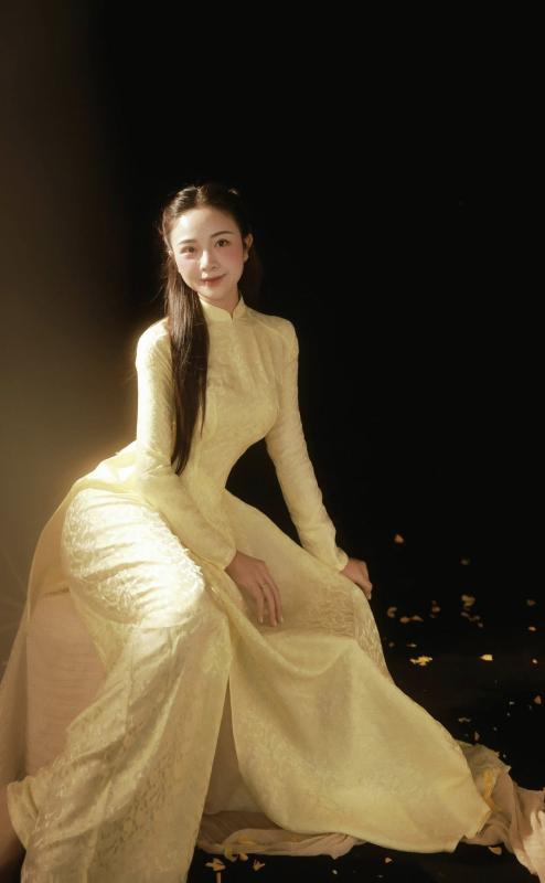 Mỹ nhân xứ Nghệ có thể “đánh bại” Doãn Hải My, soán ngôi nàng WAGs diện áo dài đẹp nhất- Ảnh 3.