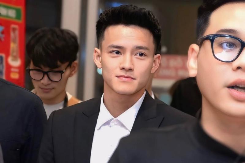 Dụi mắt 7749 lần không nhận ra hotboy Thanh Nhàn U23 Việt Nam- Ảnh 1.
