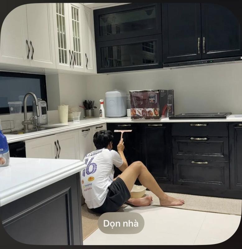 Vợ Thành Chung khoe khéo biệt thự lộng lẫy ngày Tết: Chồng lo dọn dẹp, vợ trổ tài nữ công gia chánh điểm 10- Ảnh 6.