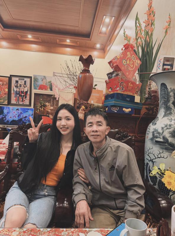 Hotgirl bóng đá Trần Thị Duyên khoe visual xinh đẹp, gây sốt ngày Tết: “Chào Ba, con lên đường đi làm nhiệm vụ Quốc gia”- Ảnh 1. Hotgirl bóng đá Trần Thị Duyên khoe visual xinh đẹp, gây sốt ngày Tết: “Chào Ba, con lên đường đi làm nhiệm vụ Quốc gia”- Ảnh 1.