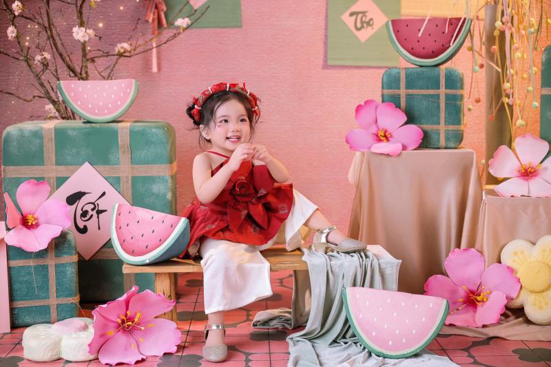 Xinh yêu nhất dàn hot kids ngày tết: Lisa nhà Khánh Thi - Phan Hiển dễ thương như búp bê bên chị gái sang chảnh- Ảnh 3.
