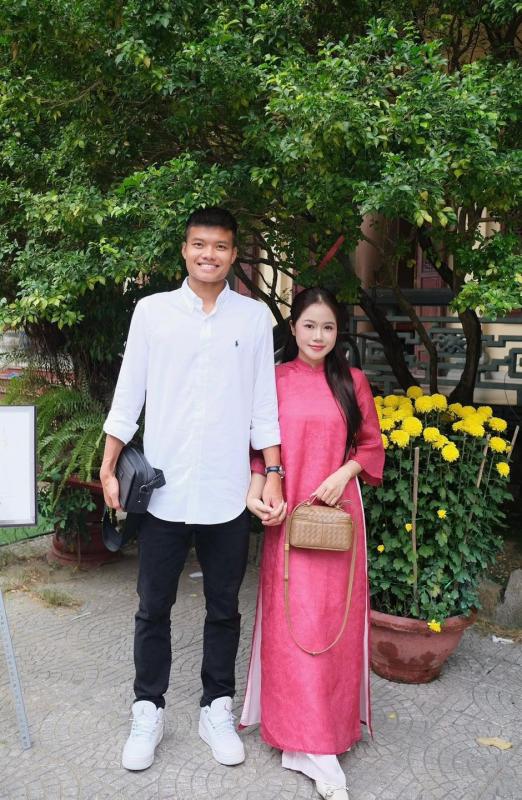 Ấm áp khoảnh khắc cầu thủ Việt đón Tết: Khung hình gia đình 