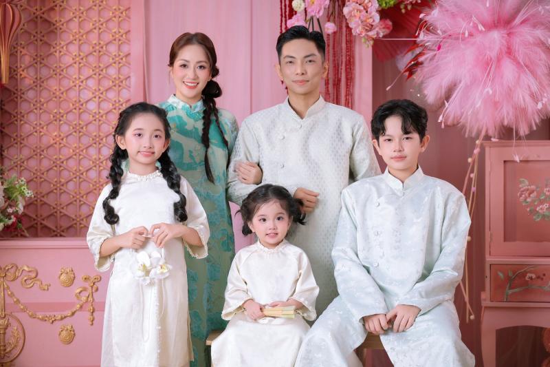 Xinh yêu nhất dàn hot kids ngày tết: Lisa nhà Khánh Thi - Phan Hiển dễ thương như búp bê bên chị gái sang chảnh- Ảnh 13.