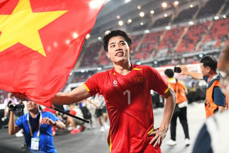 Đình Bắc lại sắp "ẵm" thêm giải thưởng mới- Ảnh 1.