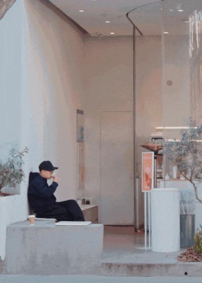 Bán nhà 200m², về sống trong căn hộ 24m²: Gia đình 3 người chứng minh sống nhỏ không hề nghèo- Ảnh 14.