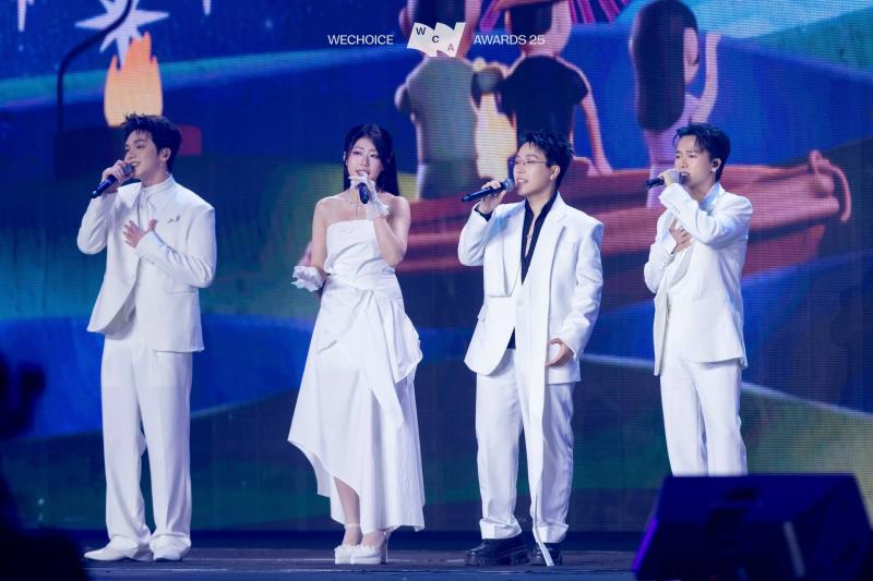 Hơn 82 triệu lượt xem và cả loạt ca khúc lên top xu hướng: Album WeChoice Awards chưa bao giờ khiến fan nhạc thất vọng!- Ảnh 3.
