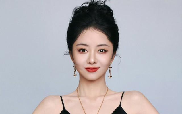 Mỹ nhân tuổi Ngọ "chuyên trị" vai thanh xuân vườn trường: U40 vẫn như thiếu nữ 25, không nhờ may mắn mà là cả một "hệ thống" kỷ luật- Ảnh 10.