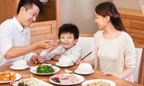 Phụ nữ sau 40: Ăn Tết sao để 