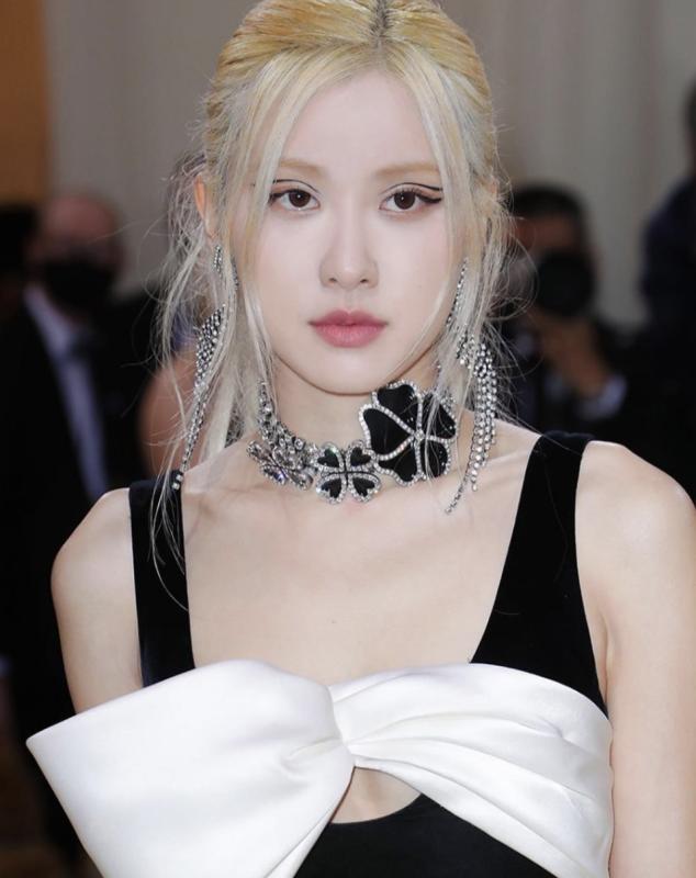 Rosé hãy đổi stylist cho bớt "nhạt"!- Ảnh 15.