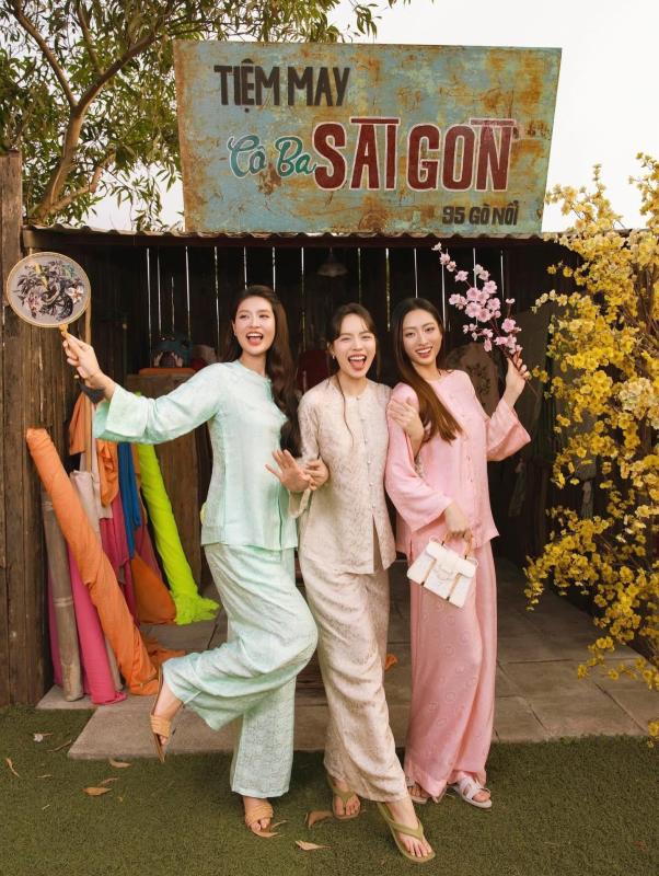 29 Tết MXH ngập ảnh dàn sao Việt diện áo bà ba, không khí xốn xang vui quá chừng!- Ảnh 7. 29 Tết MXH ngập ảnh dàn sao Việt diện áo bà ba, không khí xốn xang vui quá chừng!- Ảnh 7.