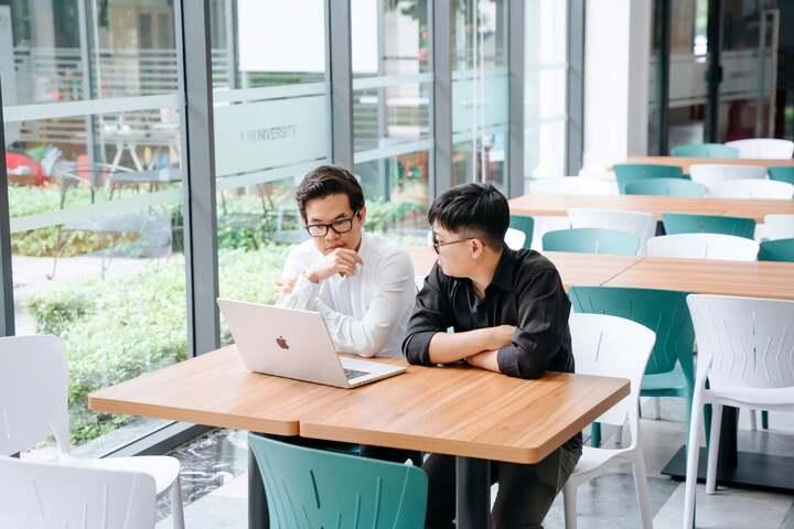 Người Việt đứng sau 110 công trình quốc tế giải mã "hộp đen" AI- Ảnh 3.