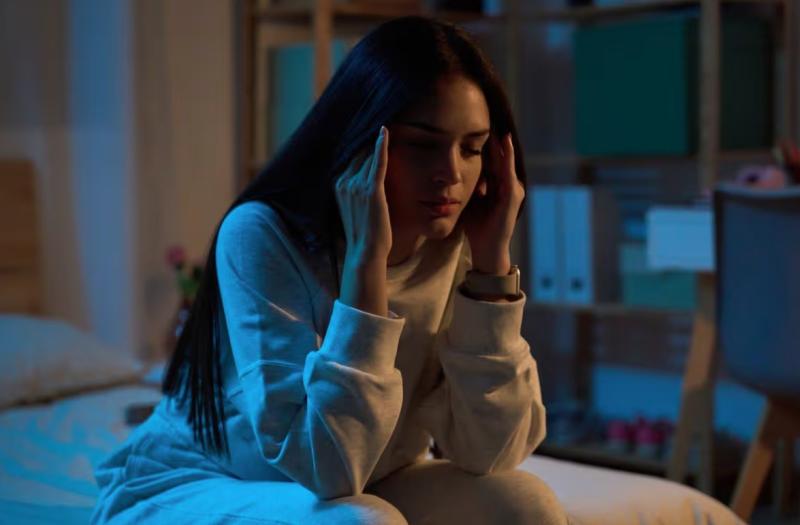 Bác sĩ thần kinh nói thẳng: Đang ngủ mà thấy dấu hiệu này thì cần đi khám sớm- Ảnh 1.