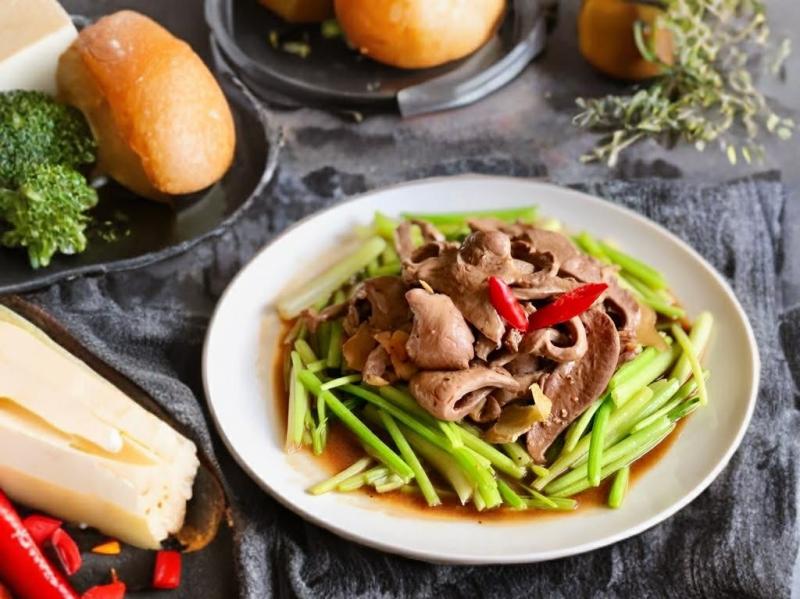 Có 1 bộ phận tuyệt vời của con heo mà người trung niên và cao tuổi nên ăn thường xuyên: Rất tốt cho tim mạch và giúp ngủ ngon- Ảnh 3.