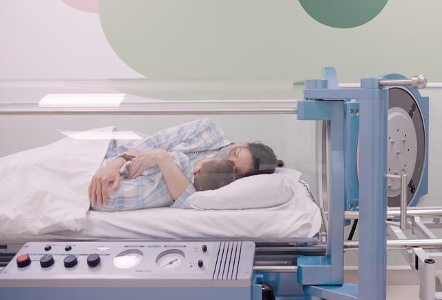 Từ tiên lượng sống thực vật đến tự đi lại sau 3 tháng vì đuối nước: Kỳ tích đưa 1 em bé từ hôn mê về với bố mẹ- Ảnh 1.
