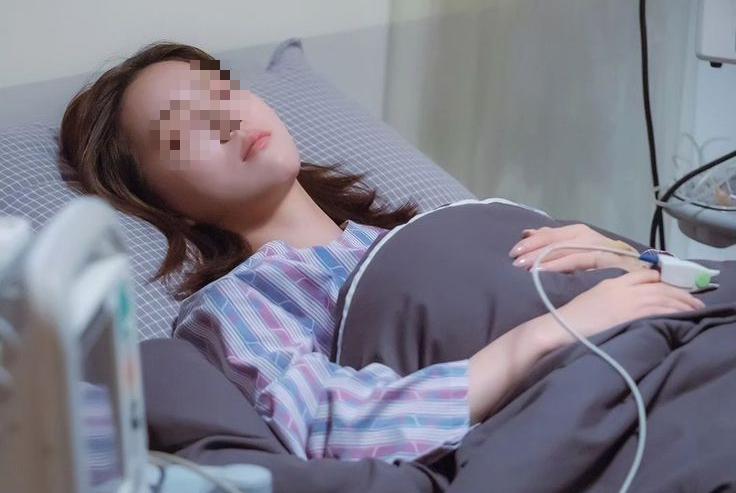 Ngày càng nhiều chị em còn trẻ đã ung thư buồng trứng, bác sĩ dặn: Lười mấy cũng phải chăm ăn 6 món để phòng bệnh!- Ảnh 1.