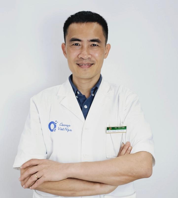 Không chỉ trơn trượt, nồm ẩm còn là “ổ bệnh” trong nhà kín- Ảnh 1.
