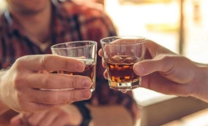 Uống 1-2 chén rượu, sau bao lâu thì hết nồng độ cồn trong hơi thở?- Ảnh 1.